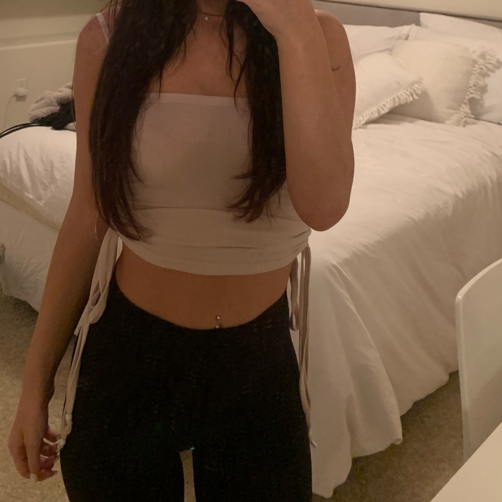 verge girl crop top